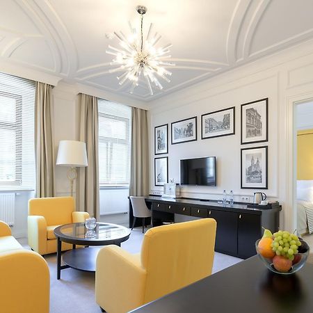 Boutique Hotel Corso Karlovy Vary Bagian luar foto