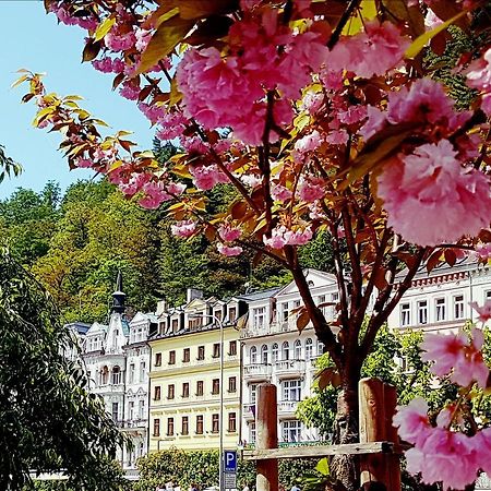 Boutique Hotel Corso Karlovy Vary Bagian luar foto