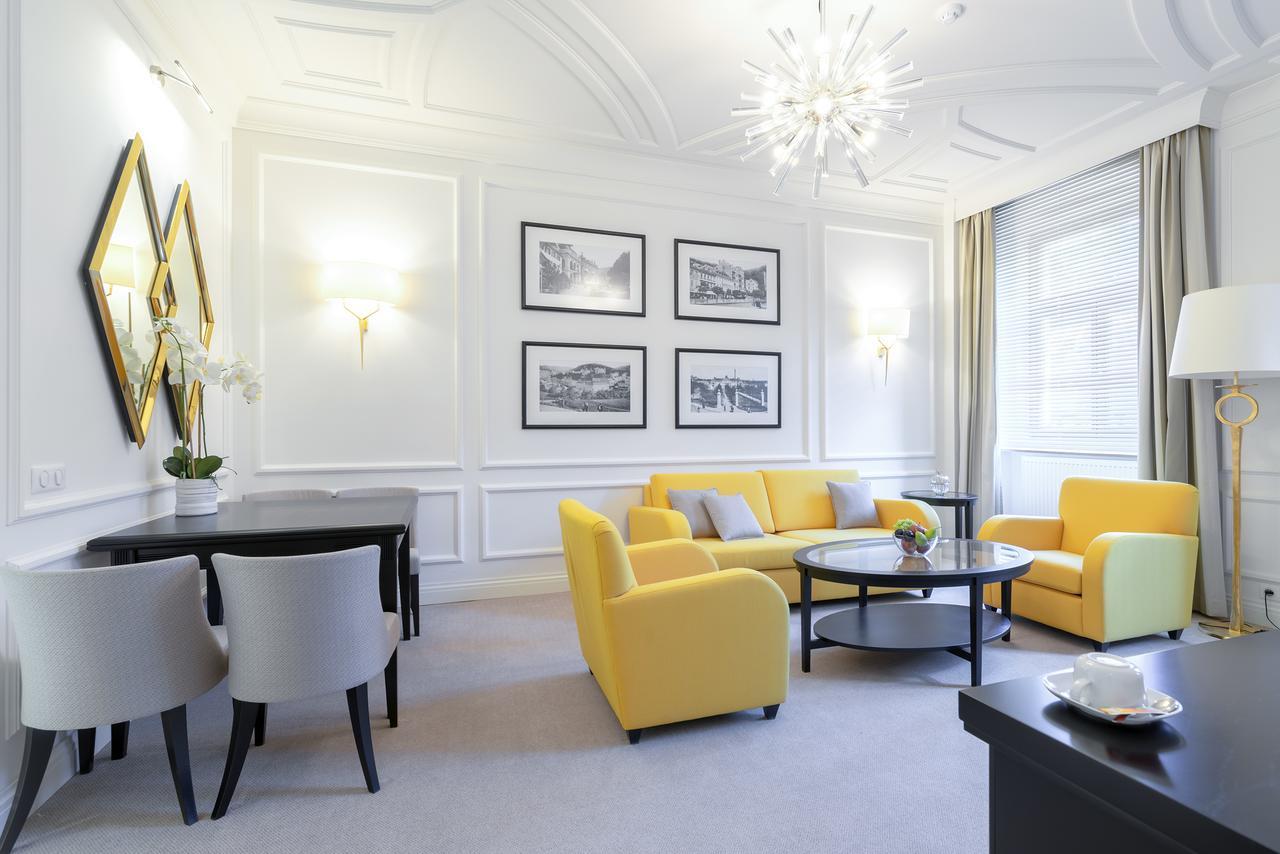 Boutique Hotel Corso Karlovy Vary Bagian luar foto