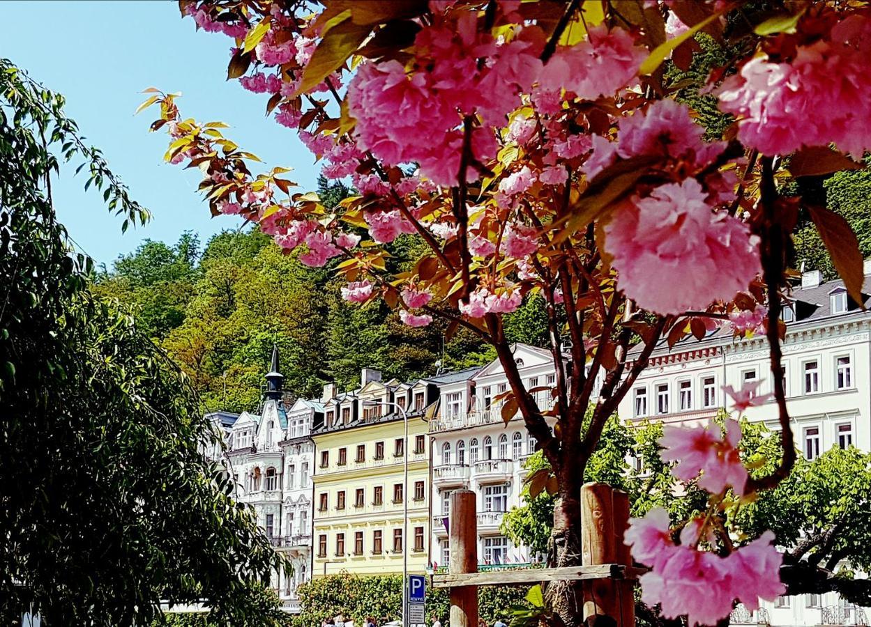 Boutique Hotel Corso Karlovy Vary Bagian luar foto